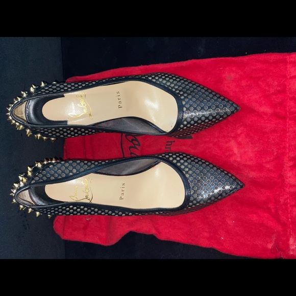 Christian Louboutin - Picture 3 of 5